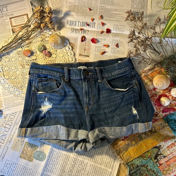 Old Navy Boyfriend jean shorts - Picture 1 of 4